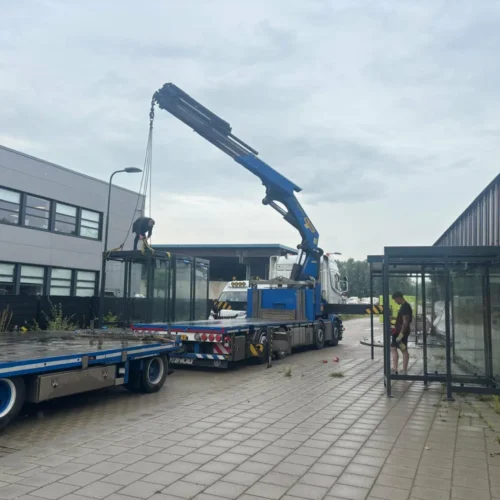 Rookoverkapping Myla 167 Aanlevering van vier rookoverkappingen Myla voor montage op locatie
